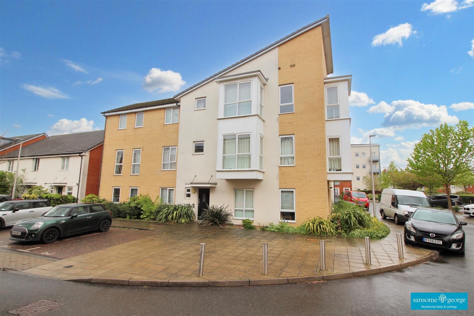 2 bed property in Havergate Way, Reading